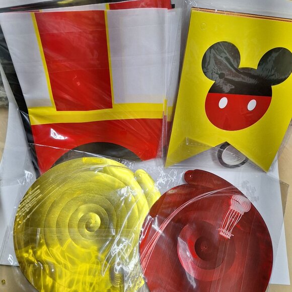 Mouse Ears Party Decorations Gold Red Spiral Streamer Banner Tablecloth - Picture 6 of 6